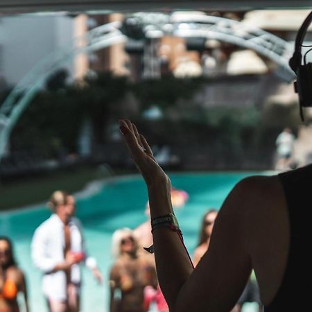 Bc Music Resort (Adults Only) بينايدورم المظهر الخارجي الصورة