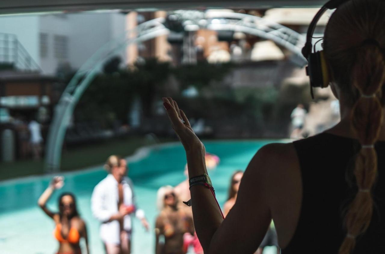 Bc Music Resort (Adults Only) بينايدورم المظهر الخارجي الصورة